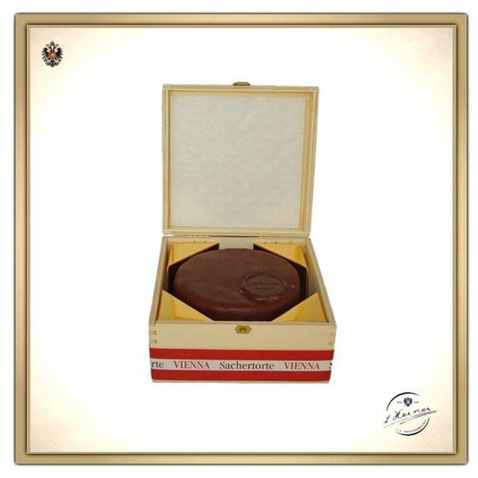 Wiener Sacher Torte im attraktiven Holzkistchen - Größe I